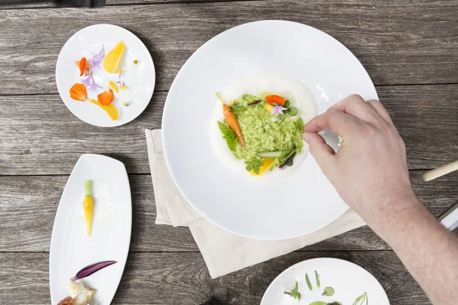 champagner-kräuter-risotto-mit-hummer_bernd-schuetzelhofer_be.jpg