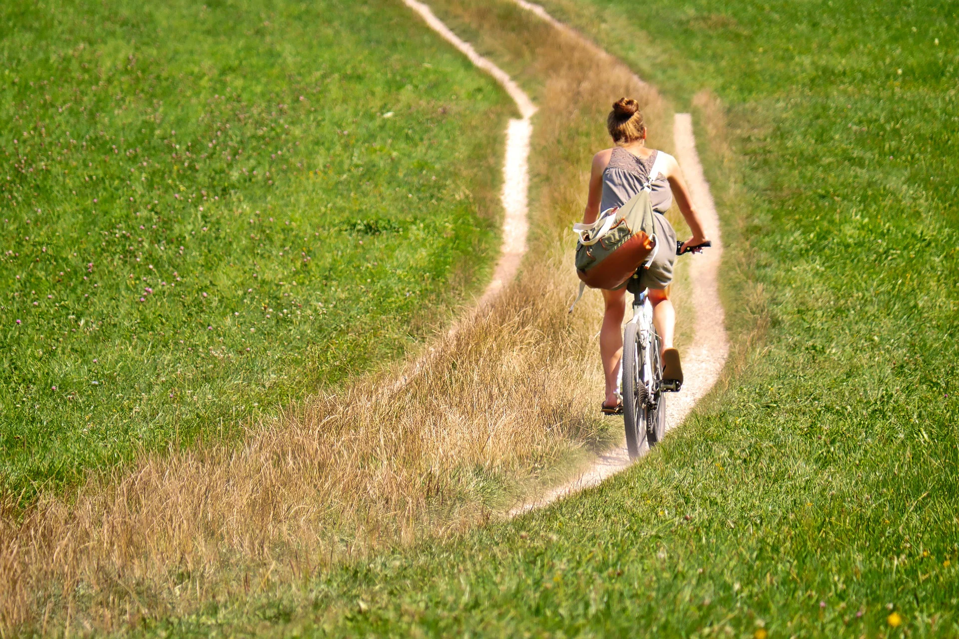 cycling-experience-retreats-magazine.jpg