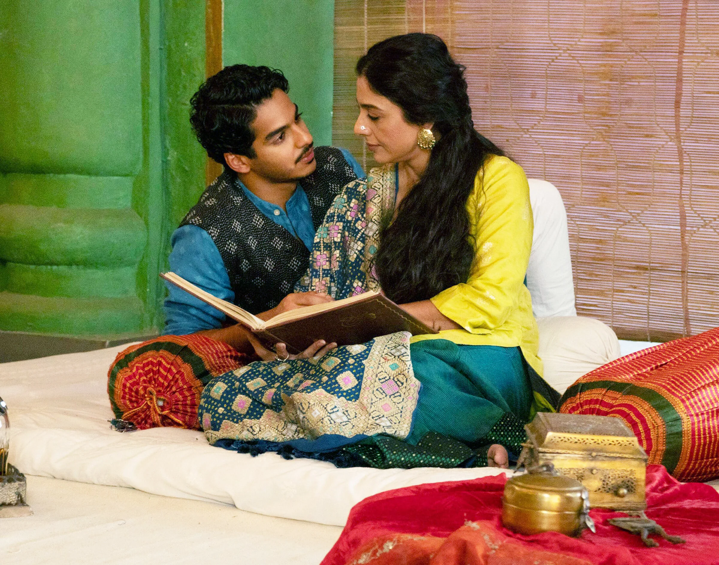 In Mira Nair’s A Suitable Boy, there’s a  sensual courtship between the callow but charming Maan Kapoor played by Ishaan Khatter), the son of an important politician, and the beautiful and highly cultured courtesan Saeeda Bai (Tabu).