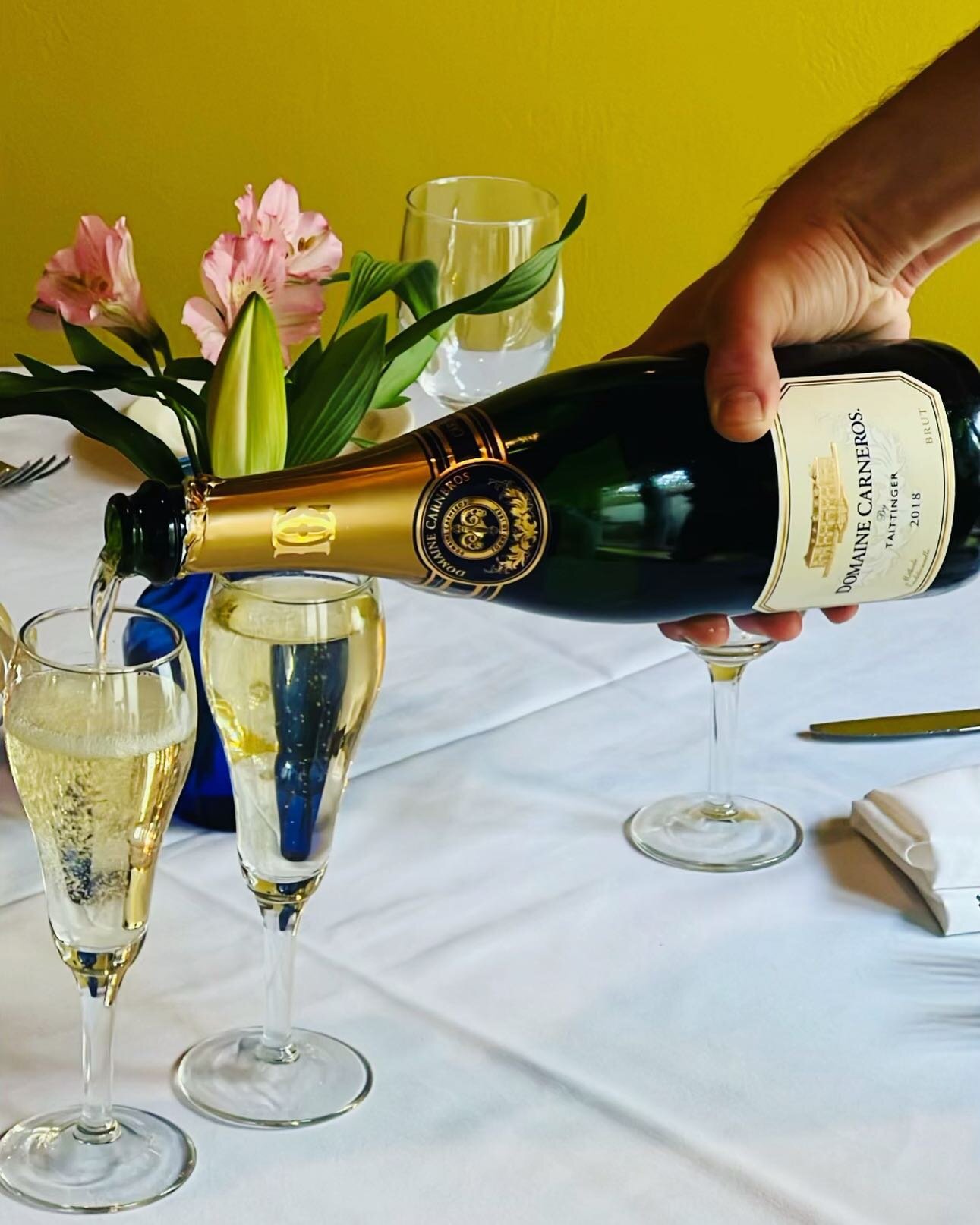 It&rsquo;s time for Champagne! Happy Mother&rsquo;s Day!💐 Reserve now to join us and treat mom to a meal as incredible as she is! 

#backporchcafe_rehoboth #happymothersday #rehoboth #visitrehobothdelaware #finedining #brunchrehoboth #domainecarnero