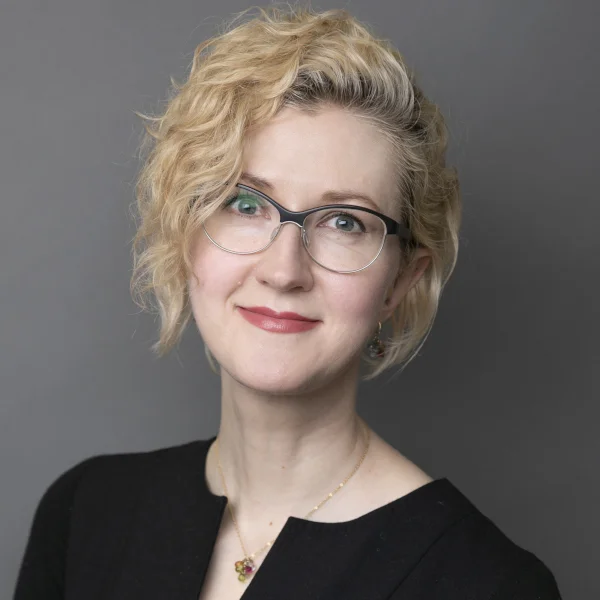 Cynthia_7238600x600.jpg