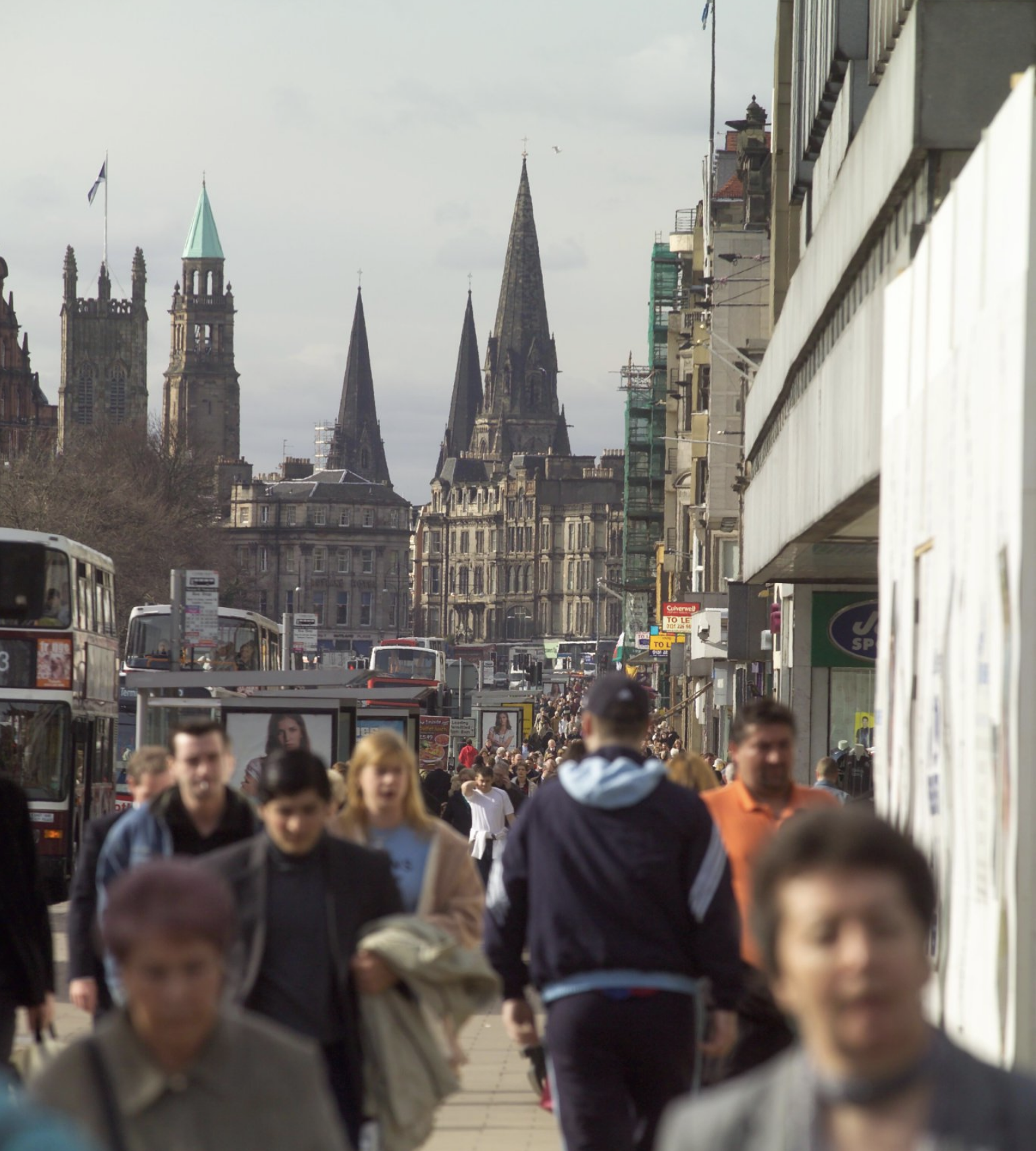 Edinburgh Council to draw on ECCI expertise to help achieve # Edinburgh2050 vision. Cilr Lesley Macinnes: “By working with ECCI we intend to identify ways of improving our impact on sustainability and climate change" @ lmacinnessnp @ EdinUniMedia