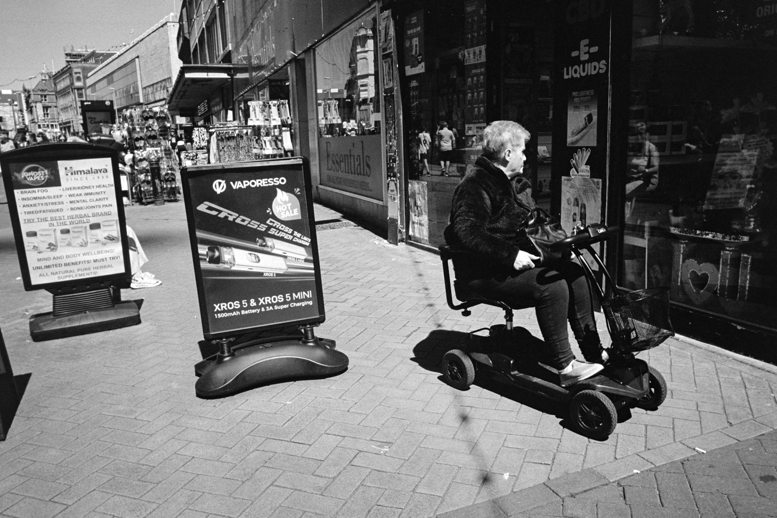blackpool-street-photography-robert-watson-034.jpg