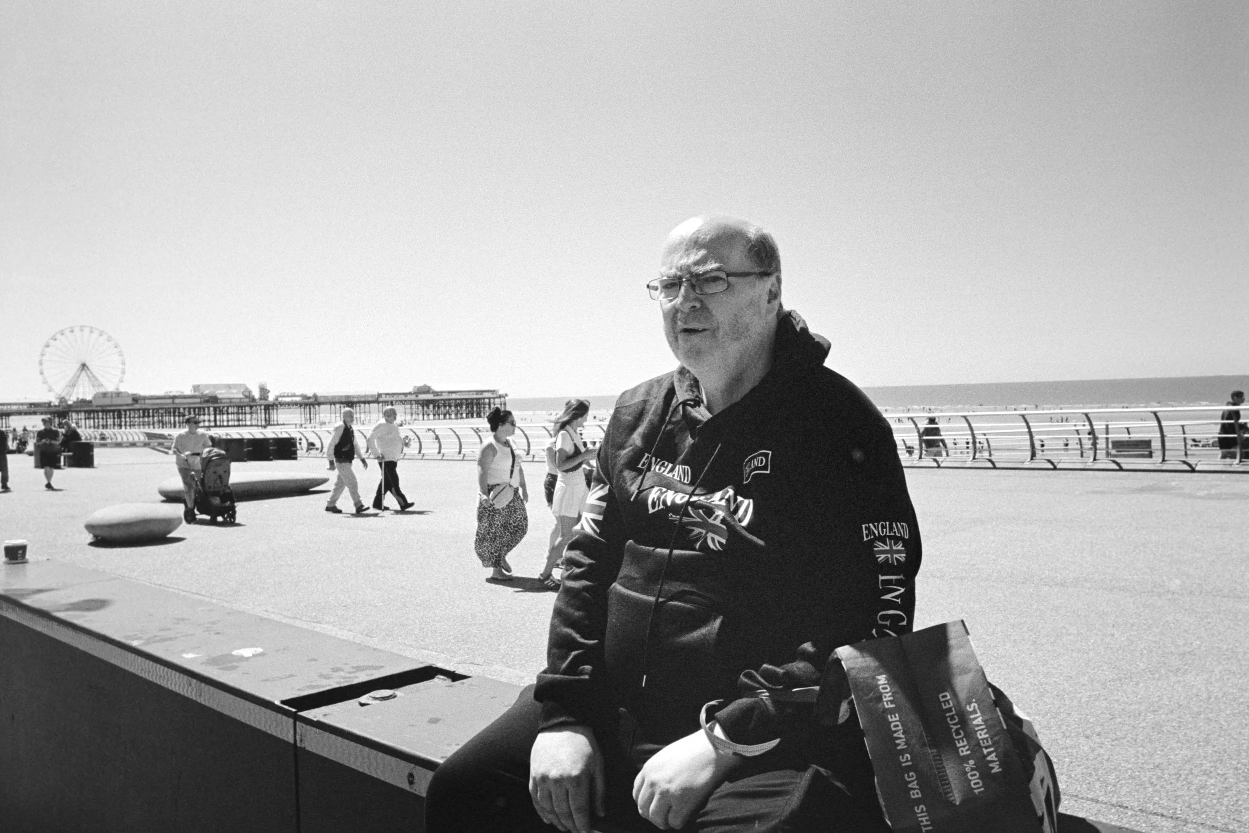 blackpool-street-photography-robert-watson-031.jpg