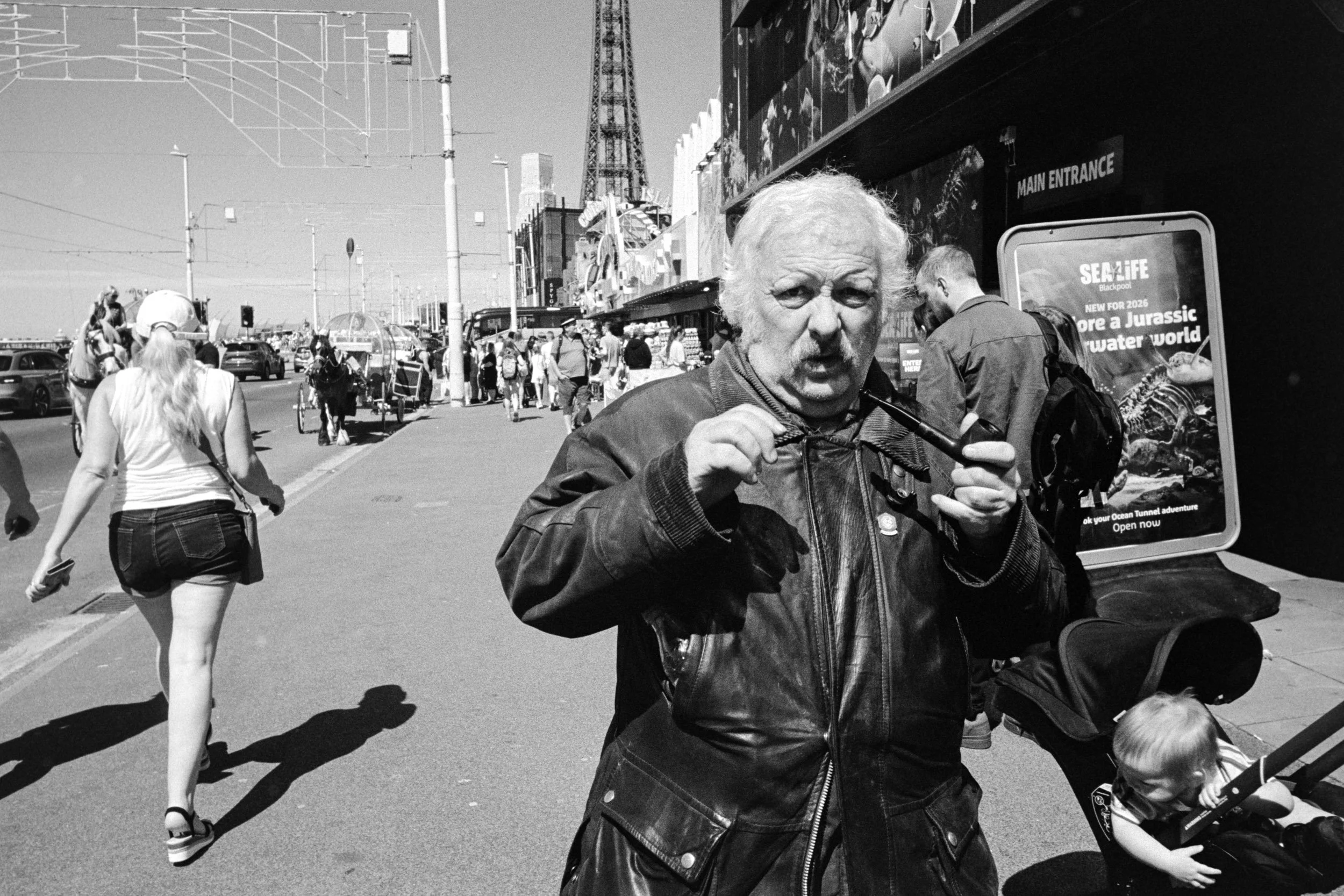 blackpool-street-photography-robert-watson-011.jpg