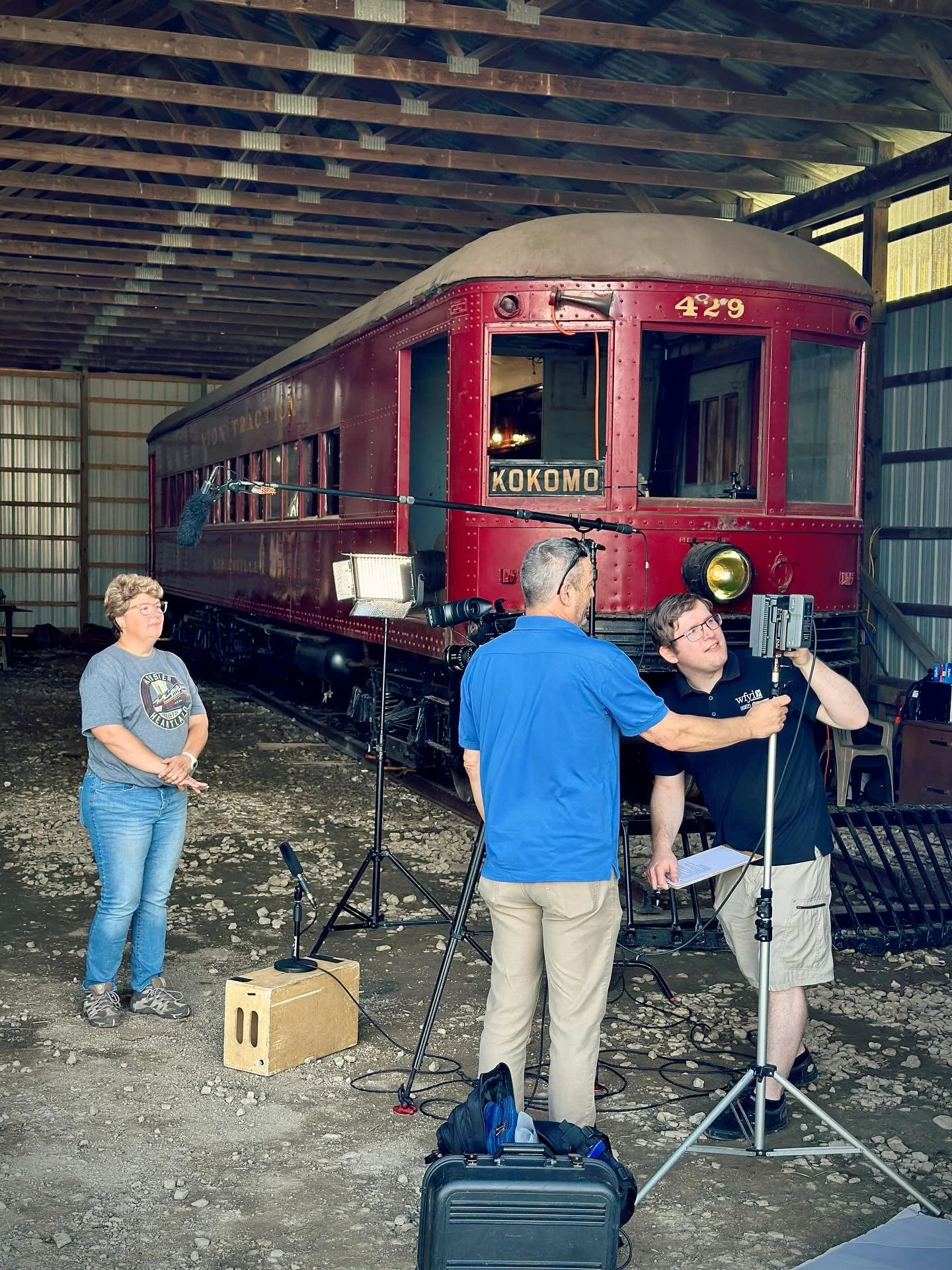 🎬 𝐋𝐢𝐠𝐡𝐭𝐬, 𝐂𝐚𝐦𝐞𝐫𝐚, 𝐀𝐜𝐭𝐢𝐨𝐧!
We're thrilled to announce our upcoming feature on @wfyi_indy 's Across Indiana! Our talented volunteers recently welcomed the production crew to showcase how we are preserving and reviving our iconic elec