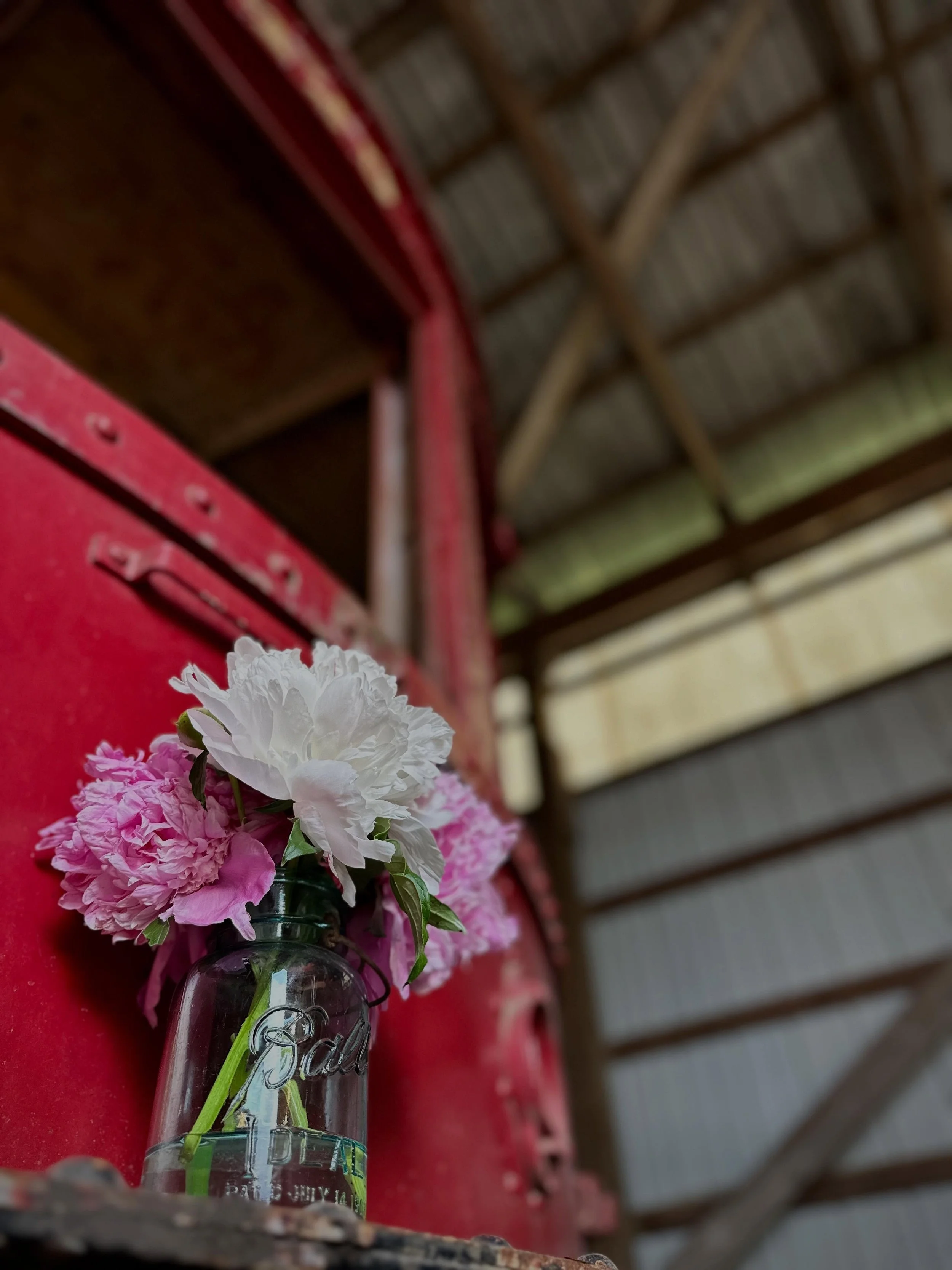 None of the work we do to revive Indiana's electric railroad history would be possible without the support and involvement of the strong, gracious, kind, and loving mothers in our lives. To all mothers, Happy Mother's Day! 🌸🌹

Also, is there anythi