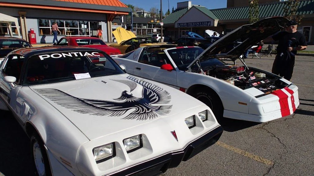 Firebird Show'n Shine at Hooter May 26, 2013 -- (14).jpg