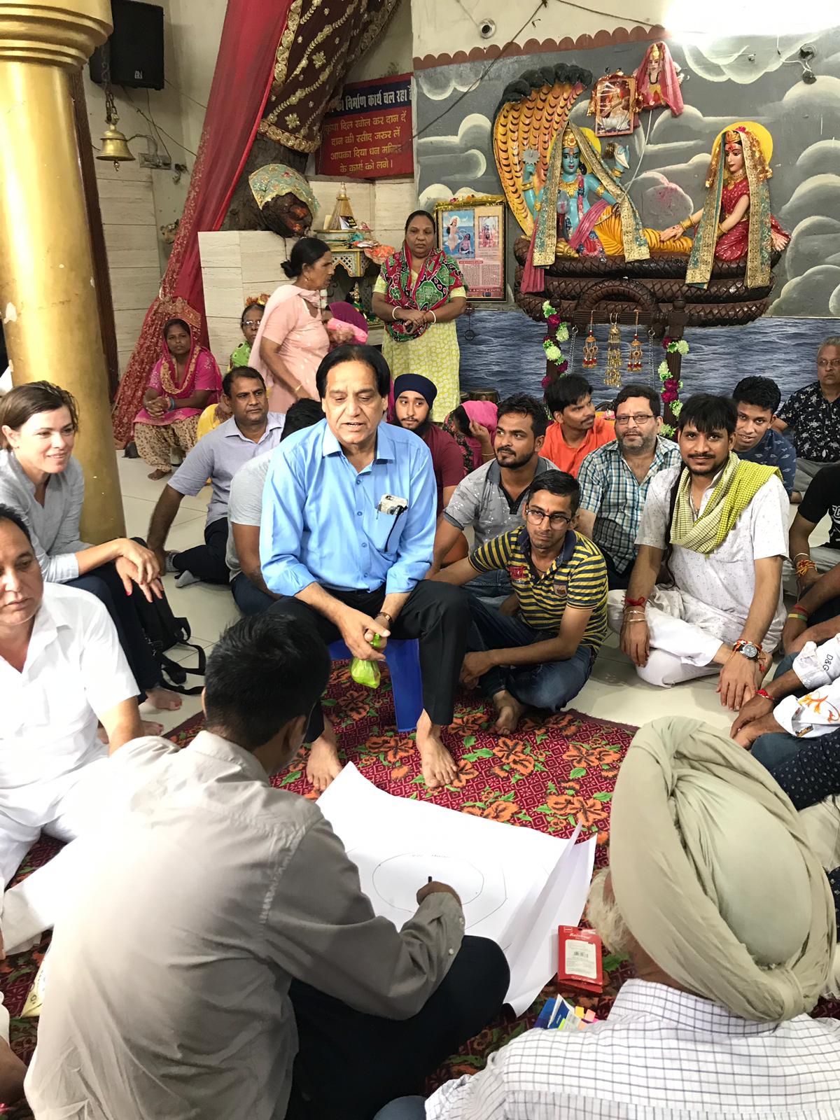  Vendors mapping the assets at Sudama market adjoining Jyoti Chowk. 