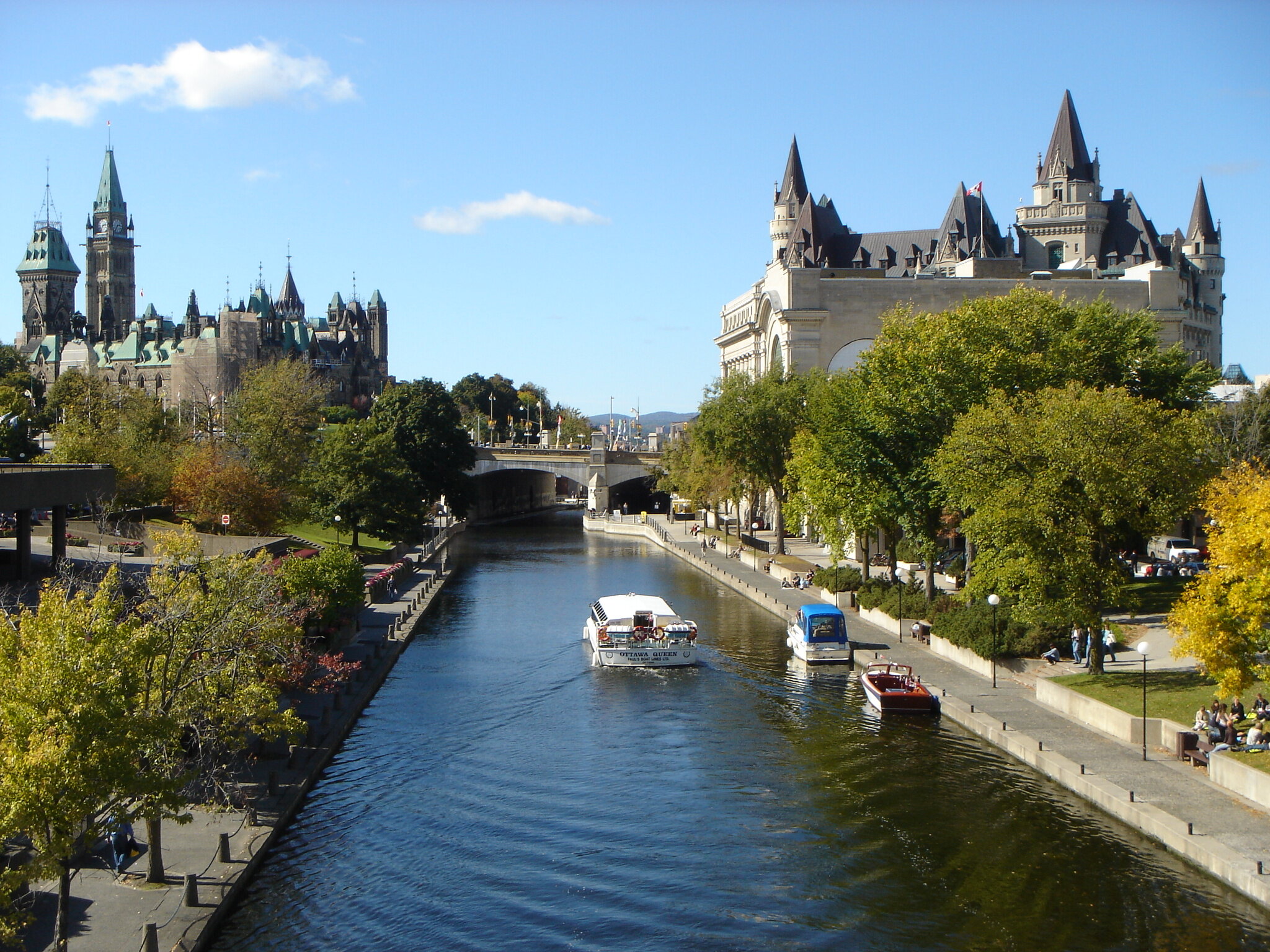Оттава какое государство. Оттава канал Ридо. Канал Ридо в Оттаве столица Канады. Столица Канады Оттава достопримечательности. Rideau canal в Канаде.