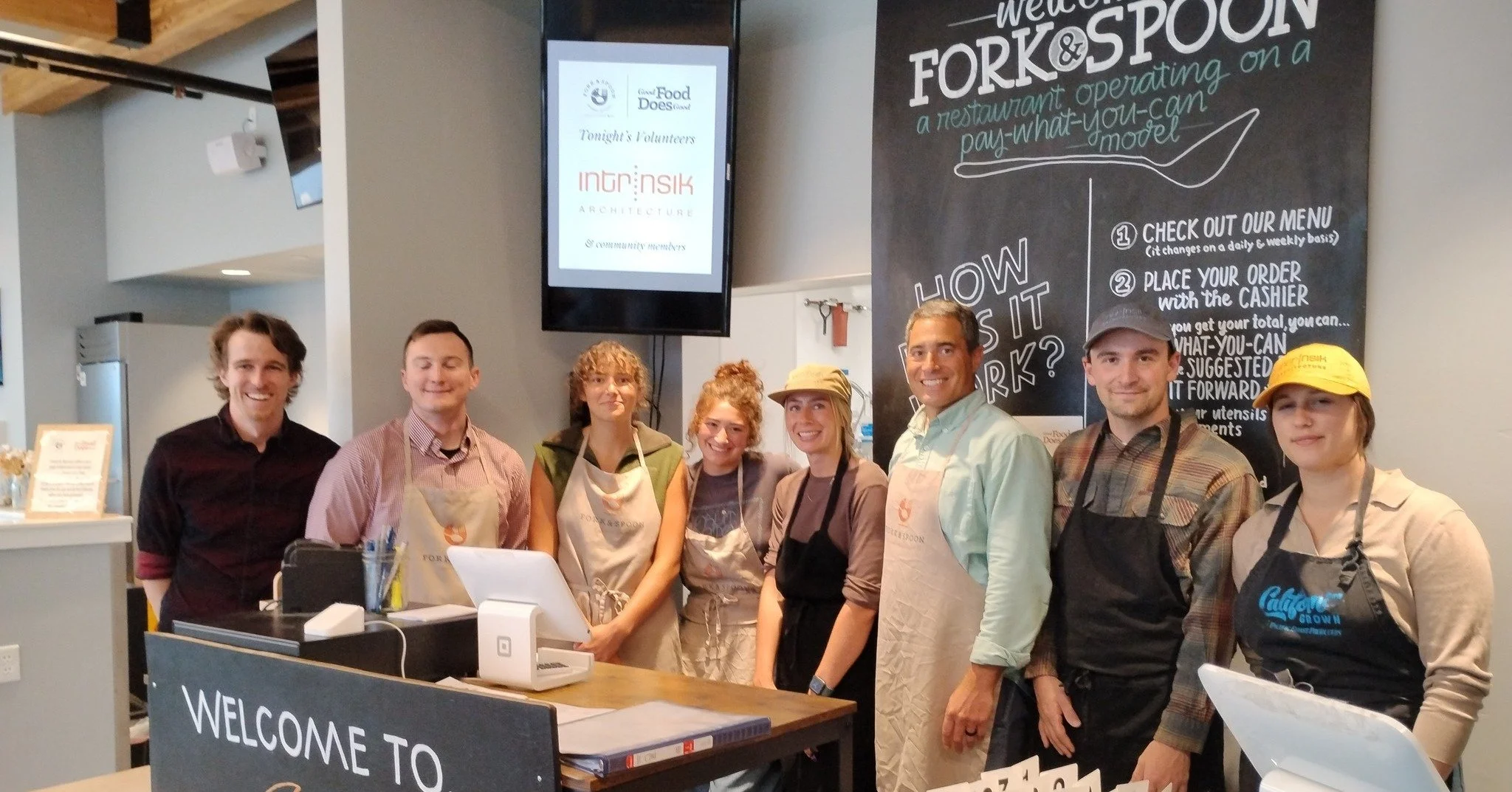 The crew from Intrinsik Architecture brought their energy &amp; smiles to Fork &amp; Spoon this week serving 125 meals. We are so grateful for our volunteers!
Looking for an opportunity to give back to our community? Sign up to volunteer: https://hrd