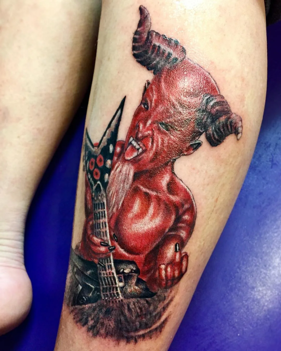 ___F_you_______._Diy_fill_in_the_blank__Red_devil_I_did_last_week_on_Michael_s_leg..jpg