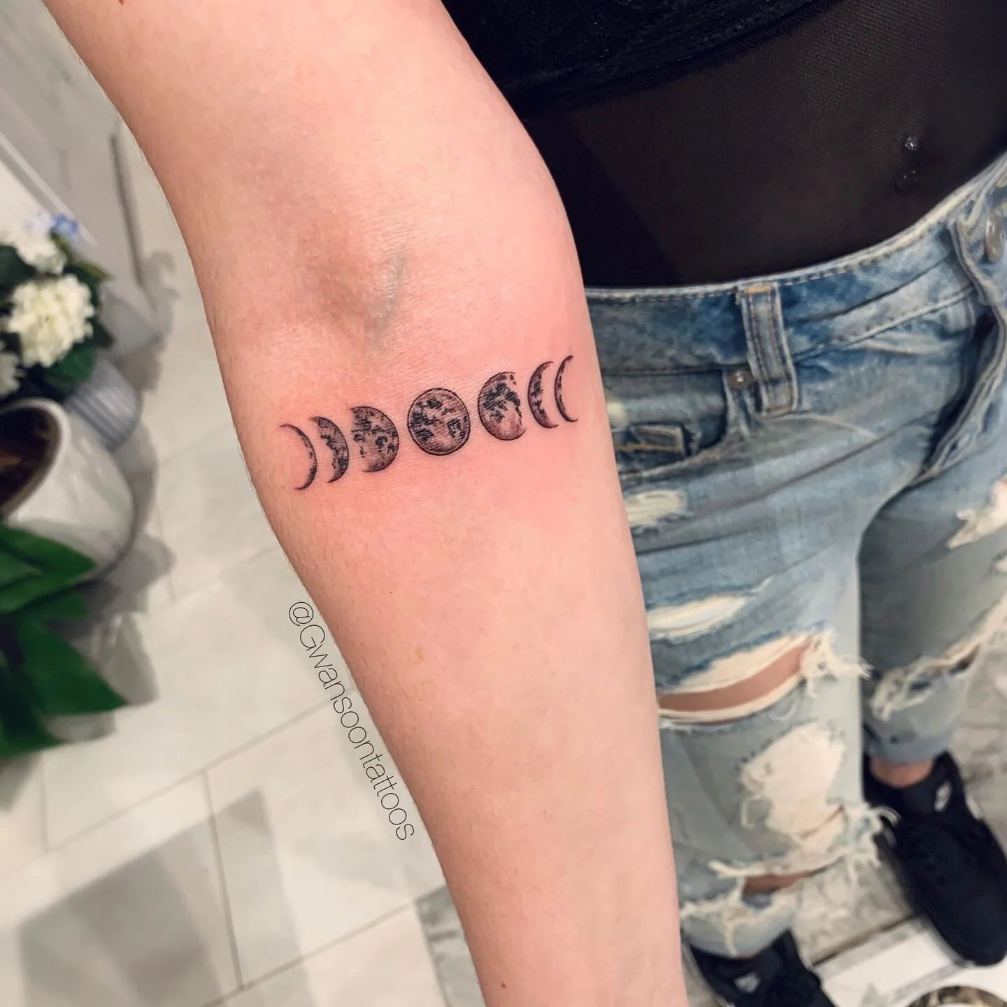 Moon phases 🌒🌓🌔🌕🌖🌗🌘 &mdash;&mdash;&mdash;&mdash;&mdash;&mdash;&mdash;&mdash;&mdash;&mdash;&mdash;&mdash;&mdash;&mdash;&mdash;&mdash;&mdash;&mdash;
Follow us @gwansoontattoos ✍🏼
&mdash;&mdash;&mdash;&mdash;&mdash;&mdash;&mdash;&mdash;&mdash;&mdash;&mdash;&mdash;&mdash;&mdash;&mdash;&mdash;&mdash;&mdash;
☎️ 1-416-909-9055
📩 info@gwansoonleetattoo.com
🖥 www.gwansoonleetattoo.com
&mdash;&mdash;&mdash;&mdash;&mdash;&mdash;&mdash;&mdash;&mdash;&mdash;&mdash;&mdash;&mdash;&mdash;&mdash;&mdash;&mdash;&mdash;
.
.
.
.
.
#gwansoontattoos#tattooofinstagram#blackandgrey#tattooaddict#tattooartwork#tattoooftheday#tattoolife#tattoomodel#tattoostyle#skinart#tattooideas#tattooart#tattooworld#tattoolove#tattooinspiration#torontoart#torontoartist#mississauga#toronto#brampton#torontotattoo#mississaugatattoo#tatuaje#tattooidea#femaleartist#moon#moonphases#moonphasestattoo#stars#cutetattoos