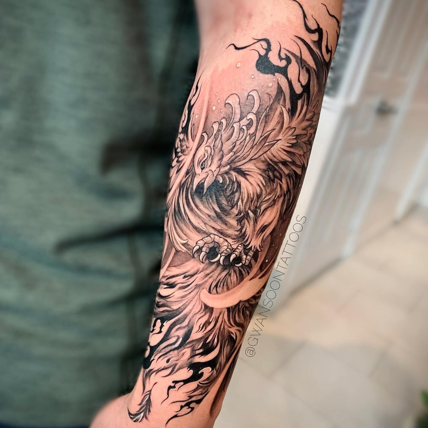 Custom phoenix tattoo for Noah 🔥 _________________________________________________ 

Follow us @gwansoontattoos ✍🏼
_________________________________________________

☎️ 1-416-909-9055
📩 info@gwansoonleetattoo.com
🖥 www.gwansoonleetattoo.com
_____