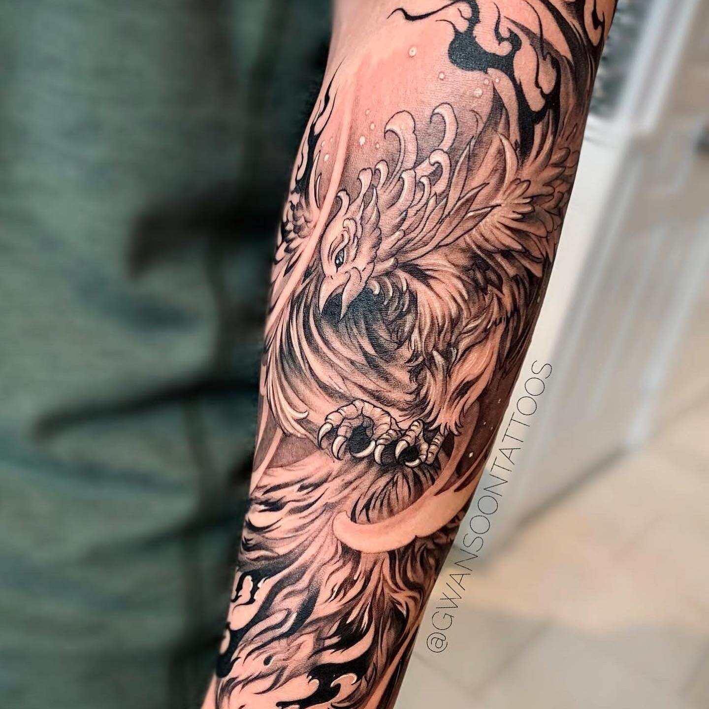 Flaming Phoenix lower half sleeve for Noah 🔥 _________________________________________________ 

Follow us @gwansoontattoos ✍🏼

Artist - @jina.gwansoontattoos
_________________________________________________

☎️ 1-416-909-9055
📩 info@gwansoonleet