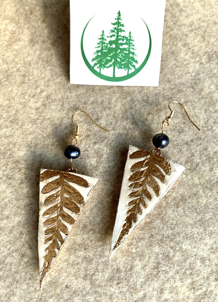 SOLD OUT! Triangle fern pressed earrings