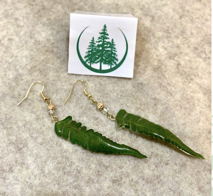 SOLD OUT: Resin leaf earrings
