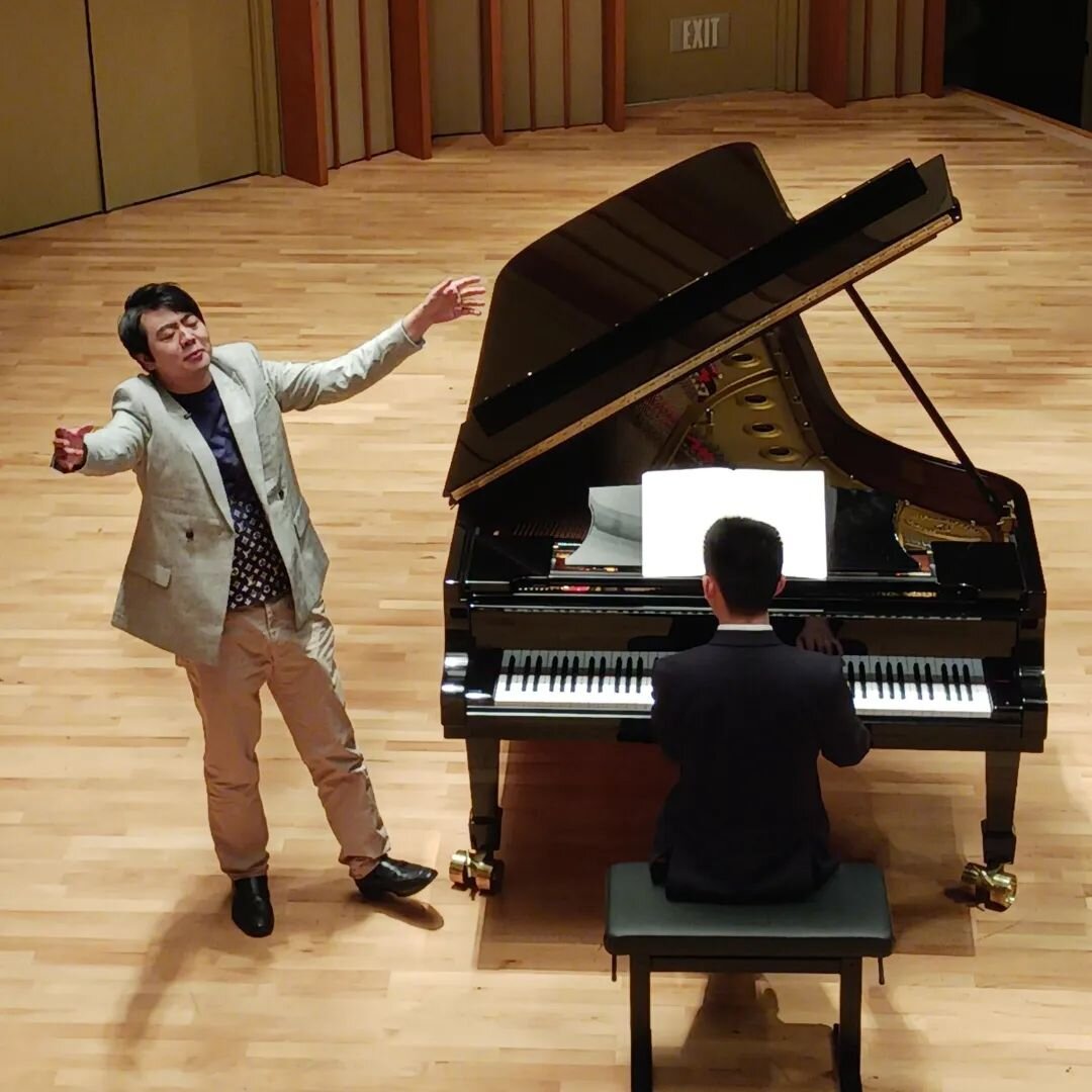 Enjoyed an inspiring master class by @langlangpiano hosted by the @colburnschool 
.
Playing in front a a large audience and being critiqued by one of the world's greatest pianists is not for the faint at heart. What a fine group of young musicians! K
