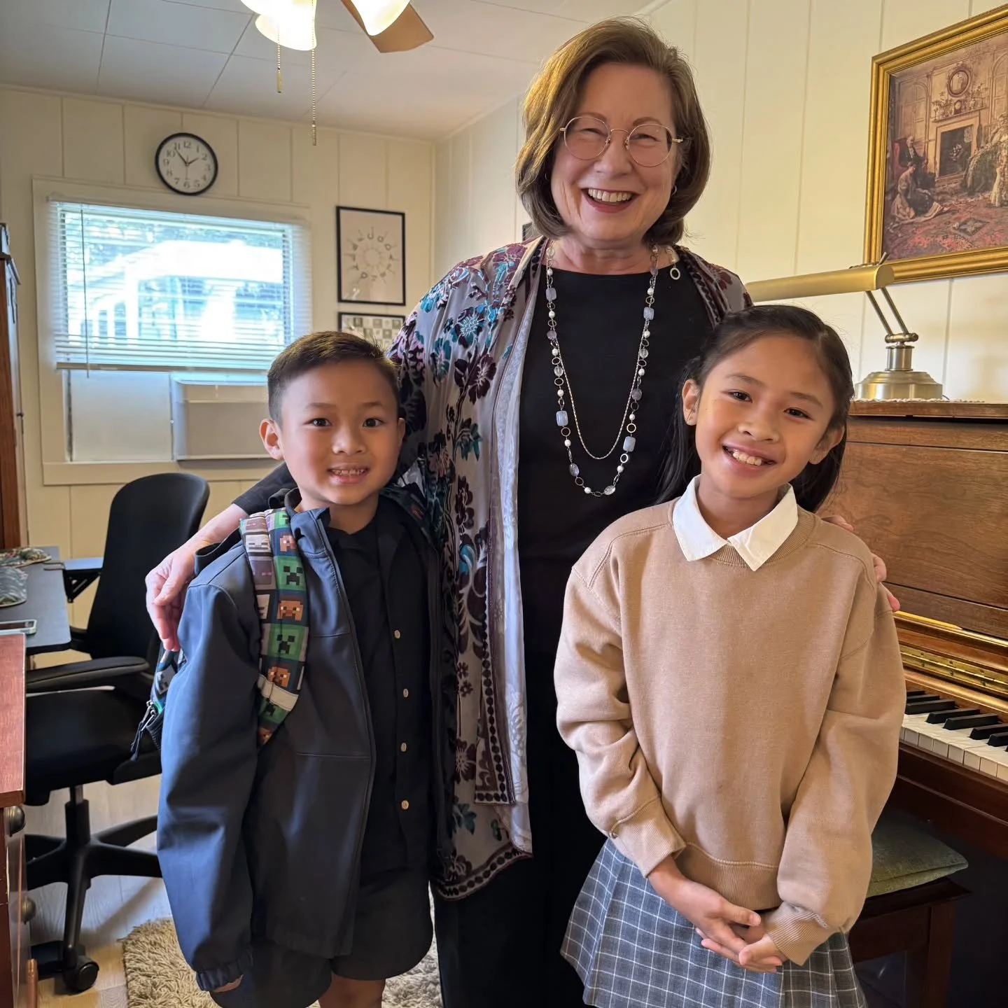 Performance Workshop today! 
.
Students gathered to practice their performance skills by playing their pieces for each other. Doing a "test run" helps them see what still needs work and where they have mastery. It also gives everyone an opp