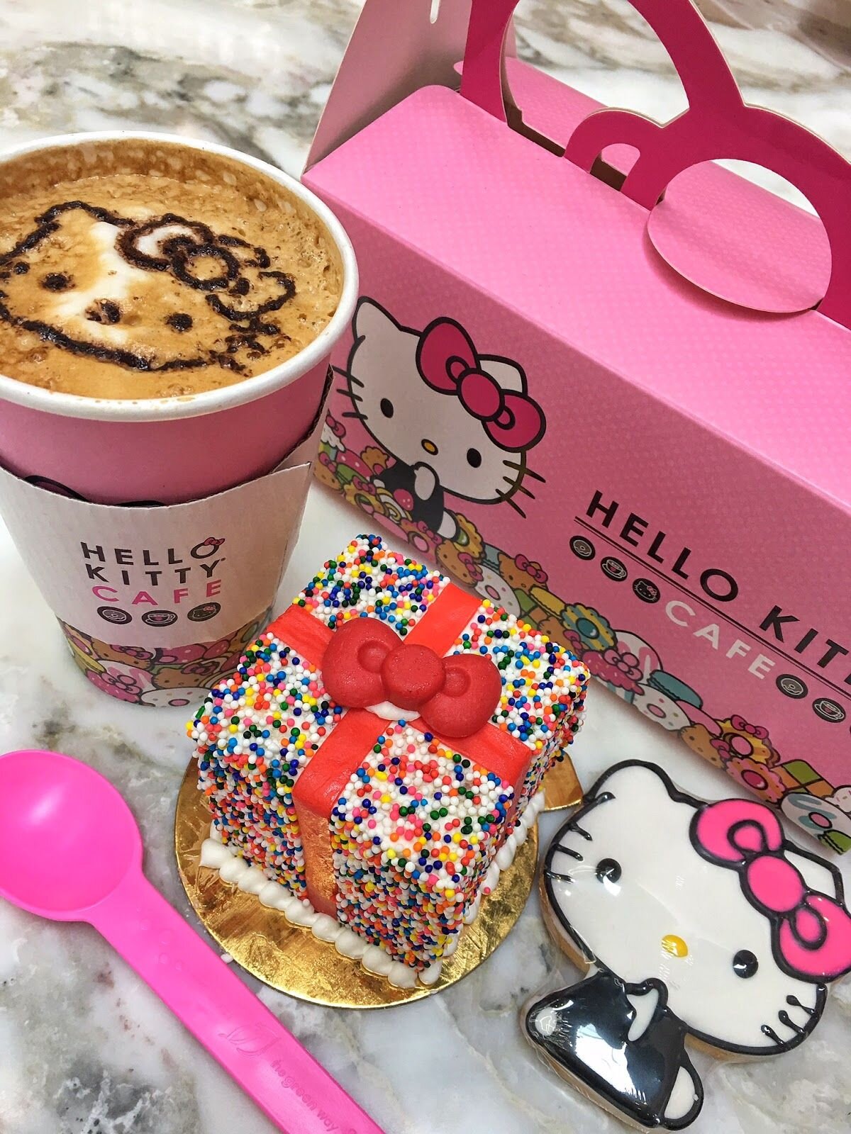 Hello Kitty Cafe