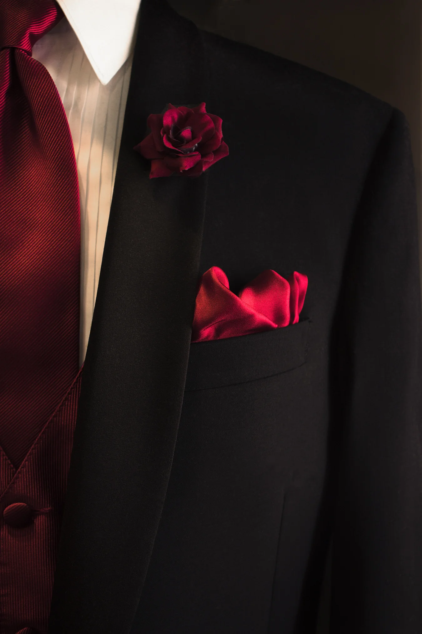 5_Avery Fretwell_Wedding detail-147-1.jpg
