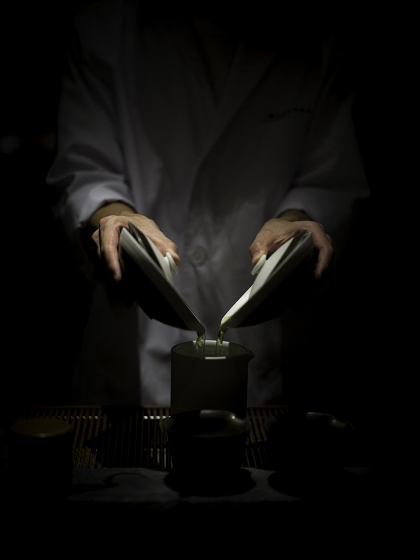 Pour