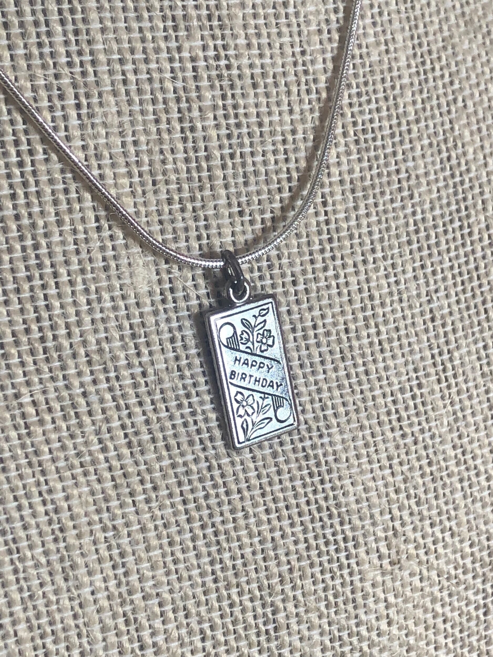 9661DCD8-24B6-41E9-AAB9-CA5DB05027E8