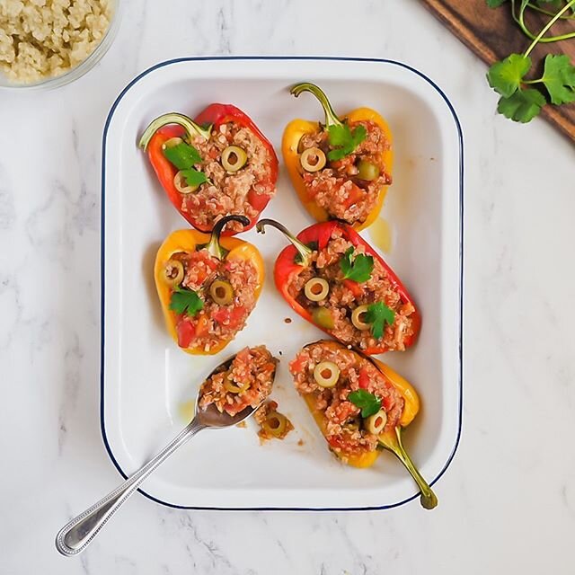 Stuffed Peppers With Spicy Harissa Quinoa 🌶

These stuffed peppers are a quick and easy meal that&rsquo;s healthy, filling and delicious! Peppers always remind me of when I was younger, I remember not really liking them and finding them quite boring