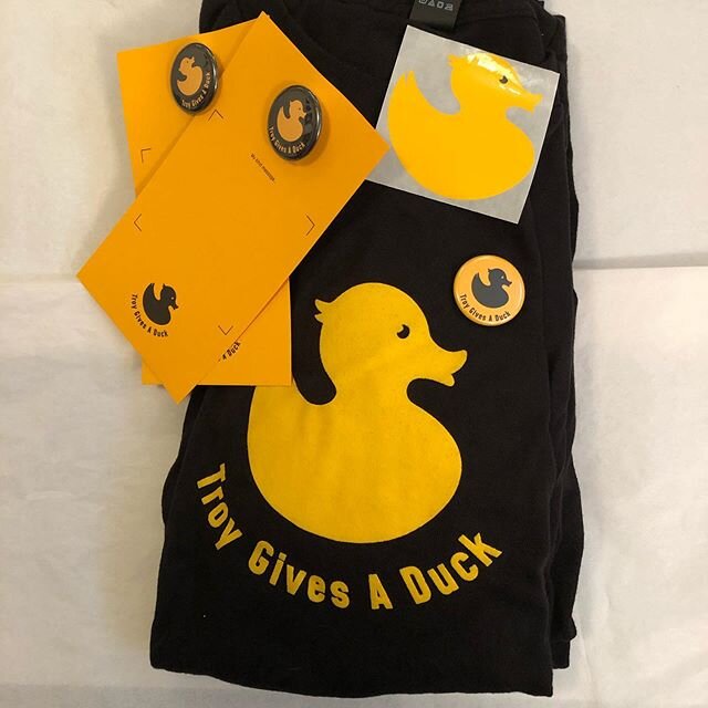 📬Duck swag going to Chicago💛 #spread kindness