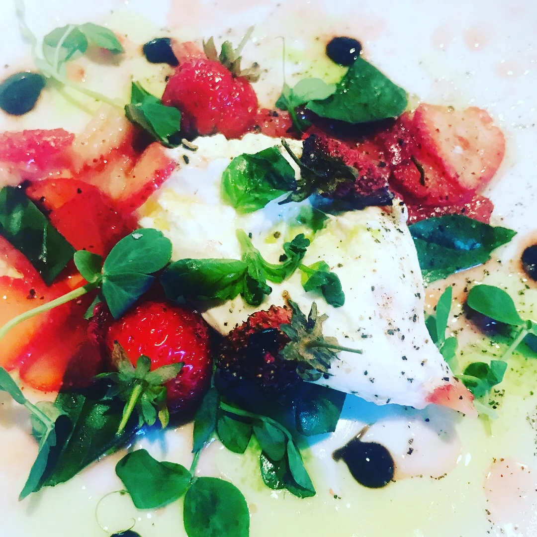 Burr stat, strawberry, pea shoots