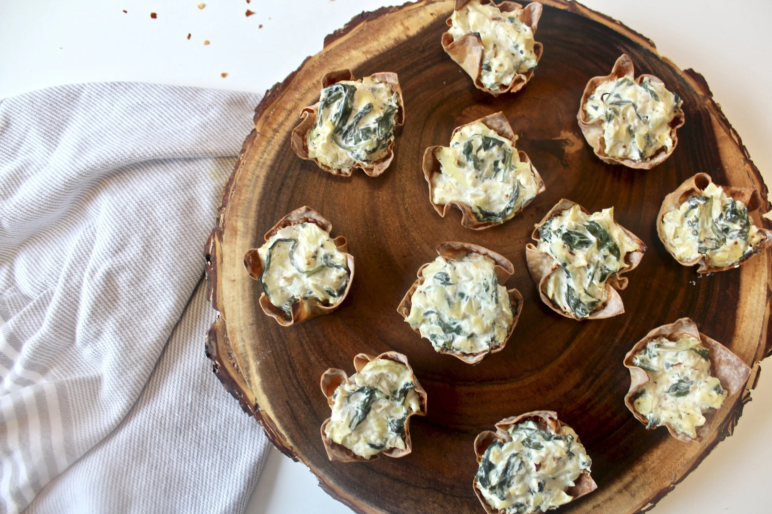 Light Spinach & Artichoke Dip