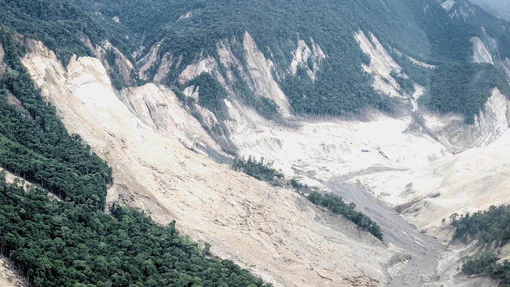 AuScope supports PNG after magnitude 7.5 earthquake