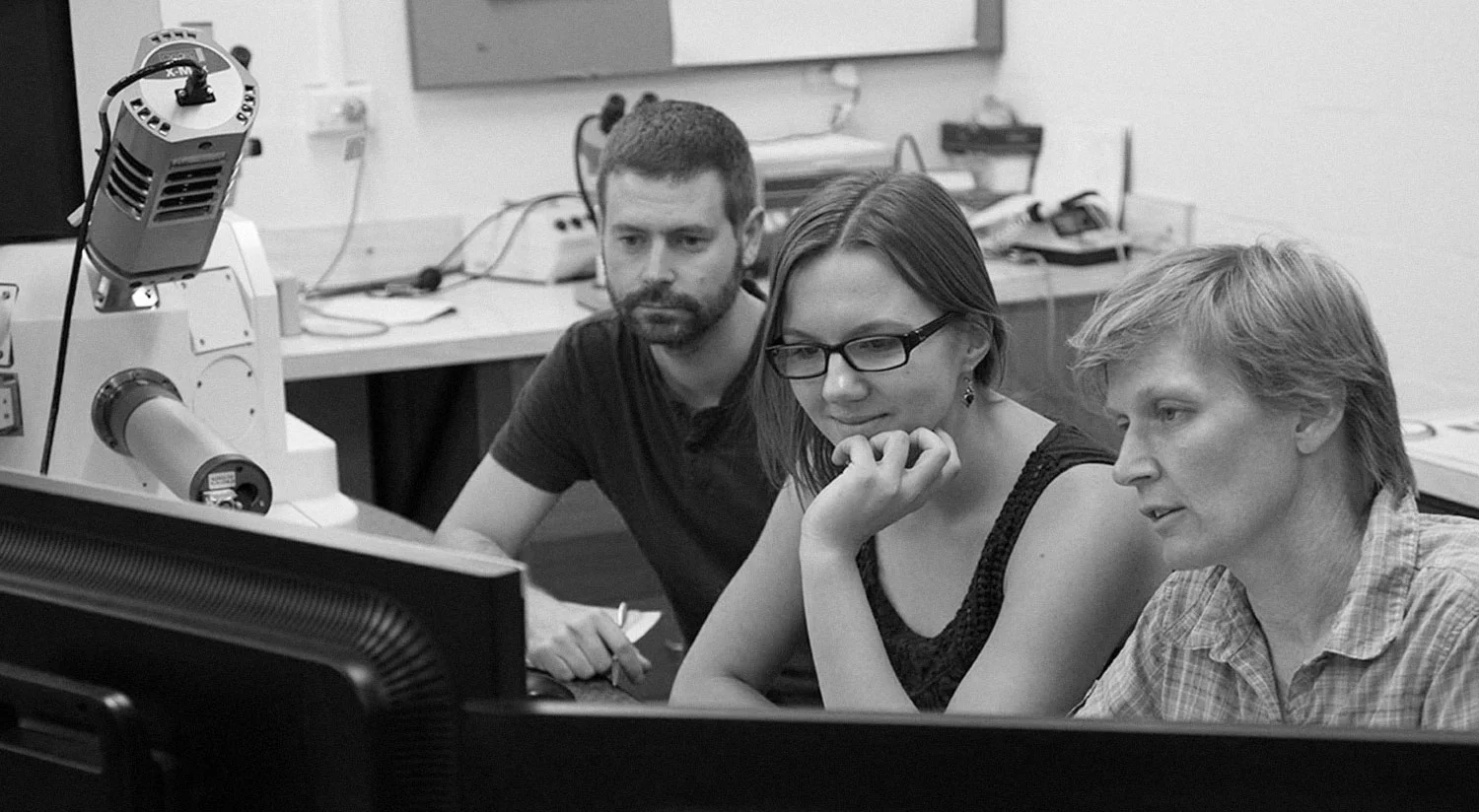 Researchers at the GEMOC Laboratory. Image: © Macquarie University