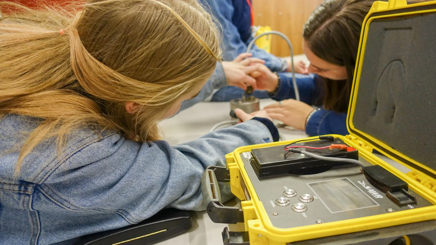 Recently, school students participated in a hands-on geoscience workshop at the ANU. Here we see students discovering how seismologists record earthquakes and research earthquake hazards using an AuScope seismometer. Image: Larisa Medenis .