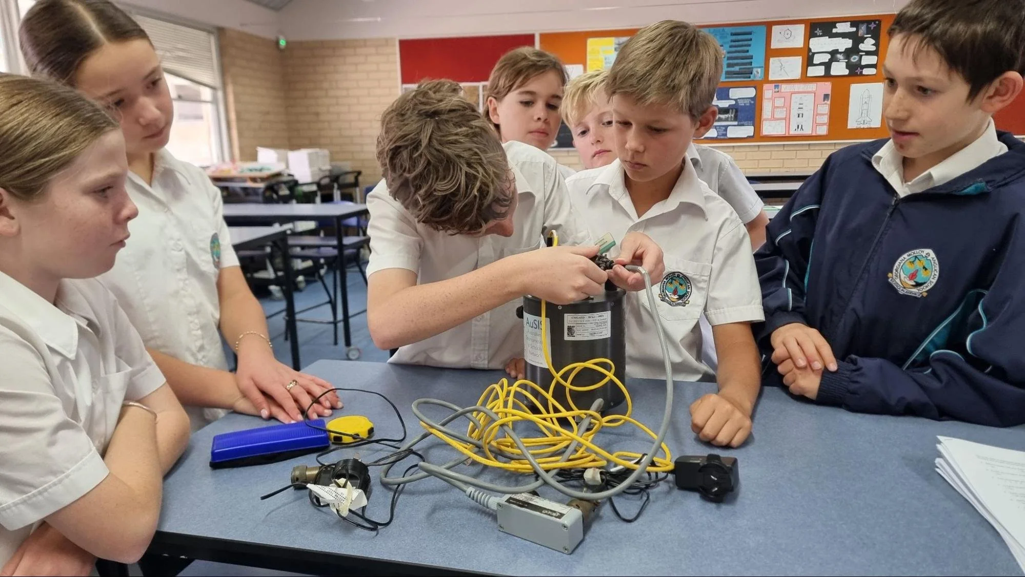 Celebrating the creativity of Australia&rsquo;s young scientists! 🌍✨

At EarthFest 2025, students nationwide turned seismology into storytelling &mdash; from rap songs to detective-style investigations. 

The winning short film 'Agent Tremor' by Geo
