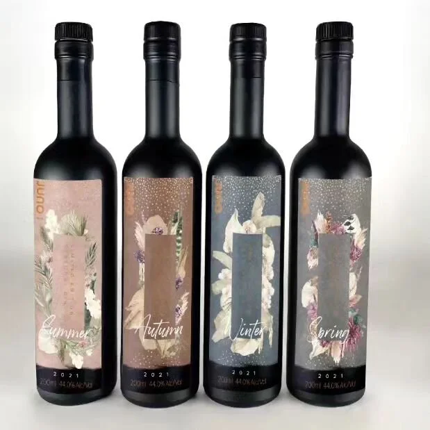 Love a good comp. #Pitching for JunoGins Limted Edition Seasonal Gin bottle design.
#Packaging #GraphicDesign #Competition