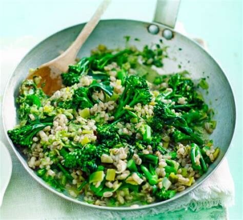 barley-broccoli-risotto-with-lemon-basil.jpeg