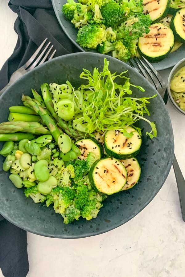 Grilled courgette and broadbean salad