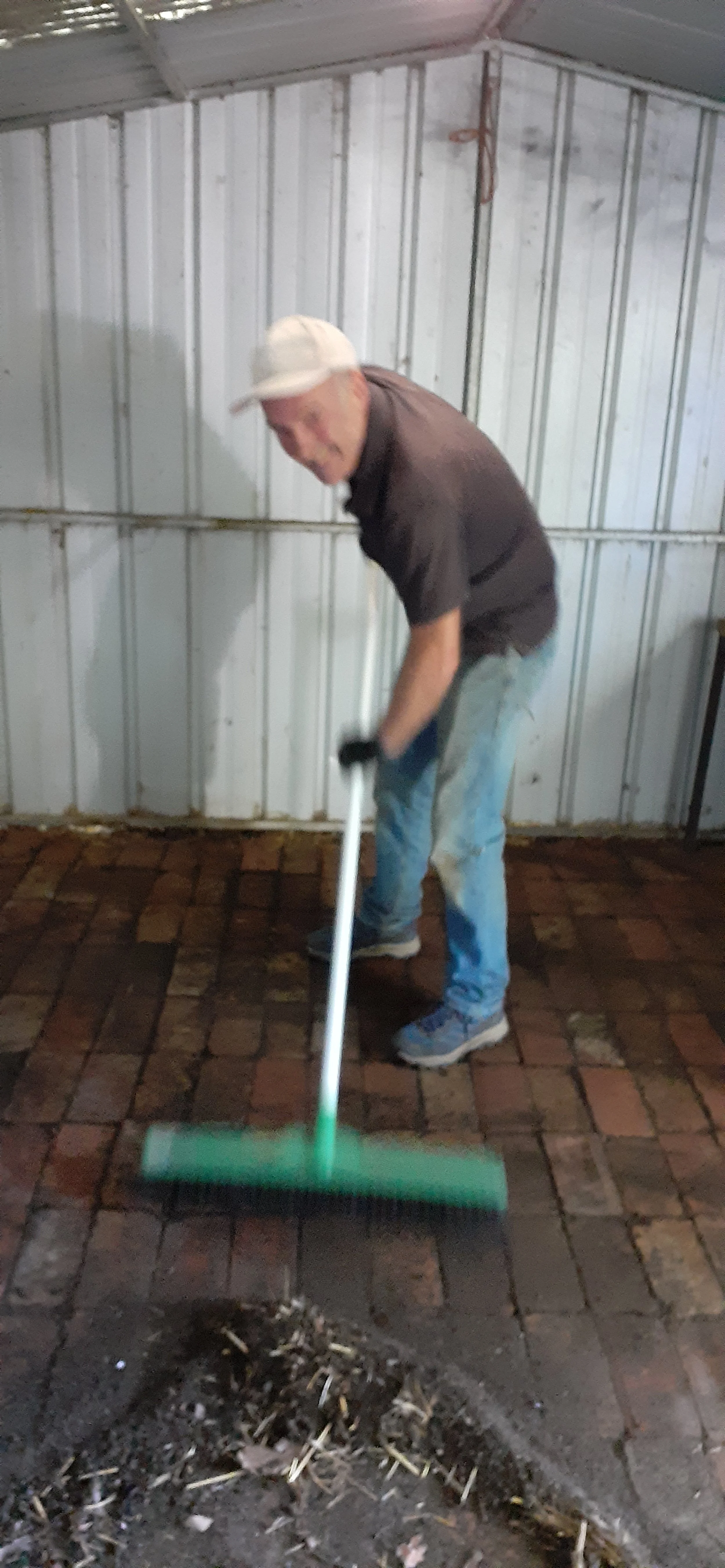 Even cleaning out a community garden shed can be fun - Woodend Neighbourhood House