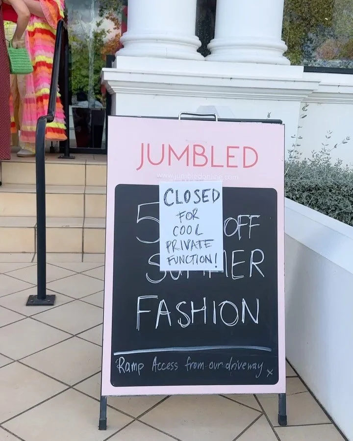 &ldquo;When it rains, go and dance in it!&rdquo; Don&rsquo;t run for cover. 

A gorgeous quote from Pip that I loved this weekend. 
@jumbledonline hosted hosted its first art retreat and I&rsquo;m feeling so inspired and honoured to have met some of 