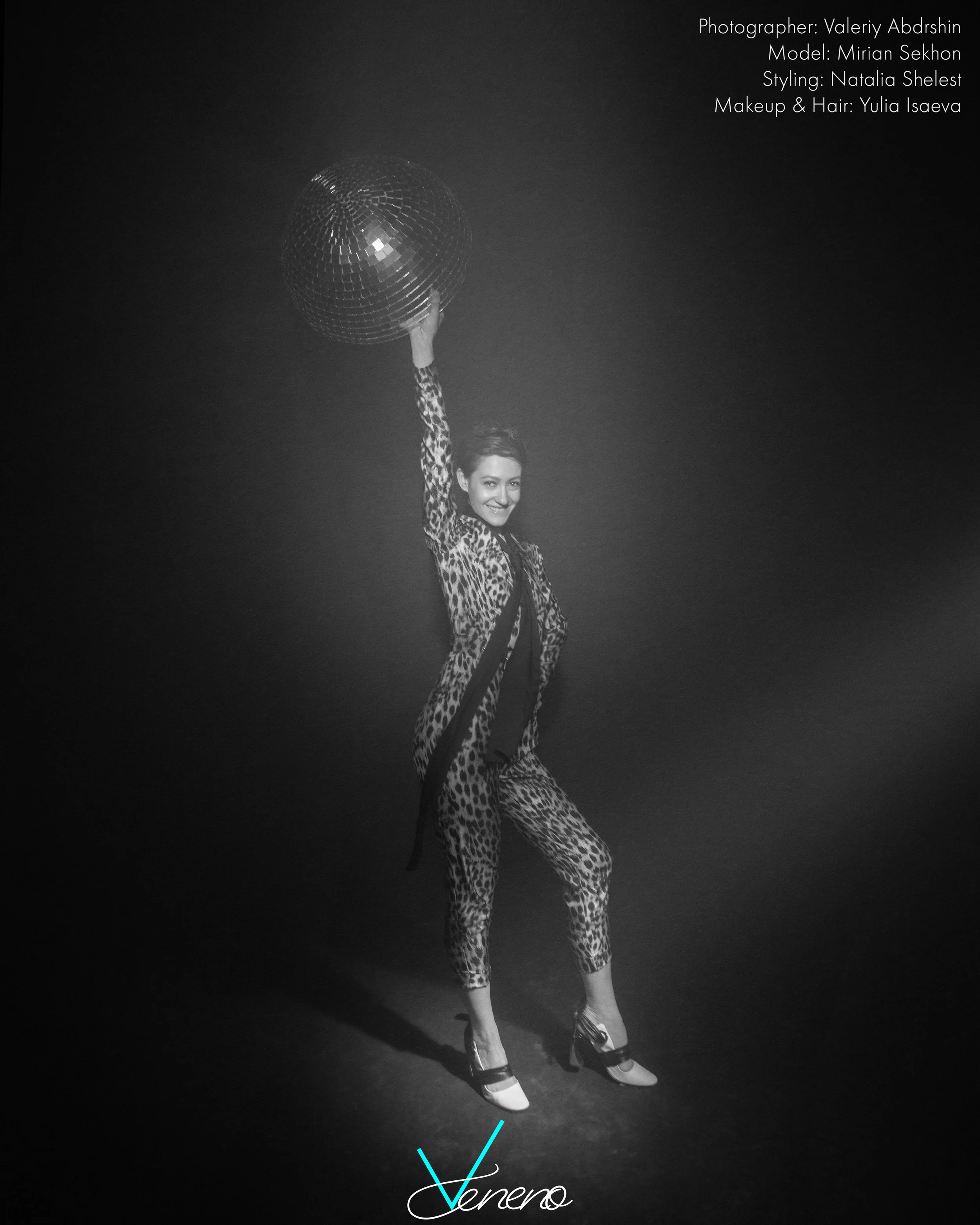 Jumpsuit by Studio Sasha, Shoes by Rosbalet