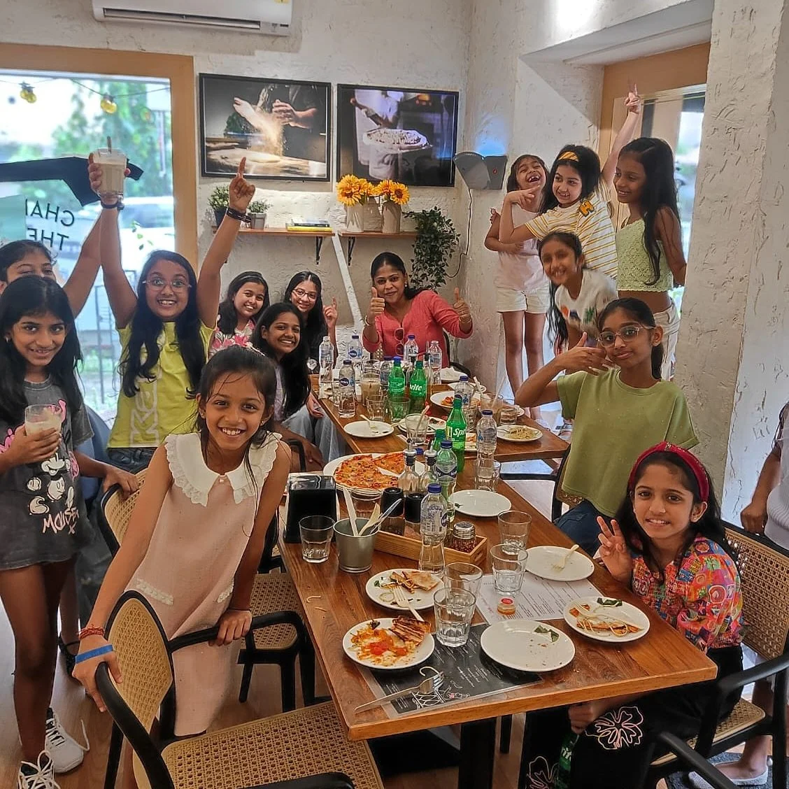 Book Homeslice New Alipore ( 15 persons ) or Salt Lake ( 25 persons ) and treat them to a wholesome meal of salad , whole wheat pizzas and pasta , ending it with homemade chocolate cake . 
Kolkata New Alipore - 9163598564
Kolkata Wood street - 97487