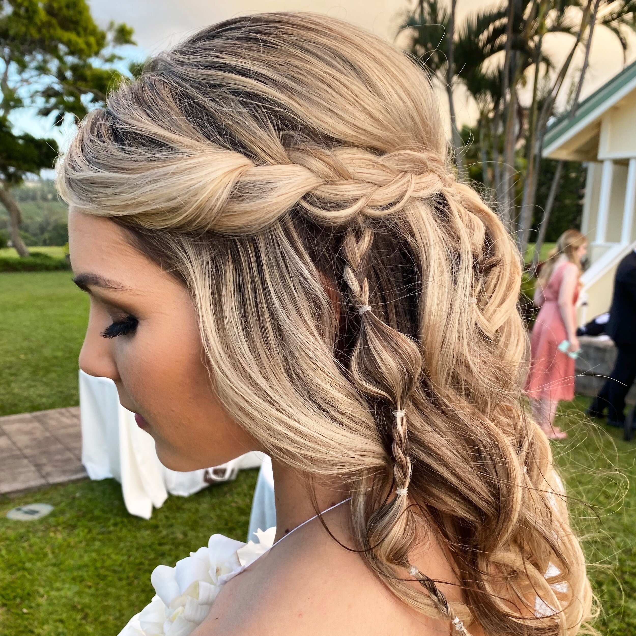 braided wedding hairstyles hawaii.jpg