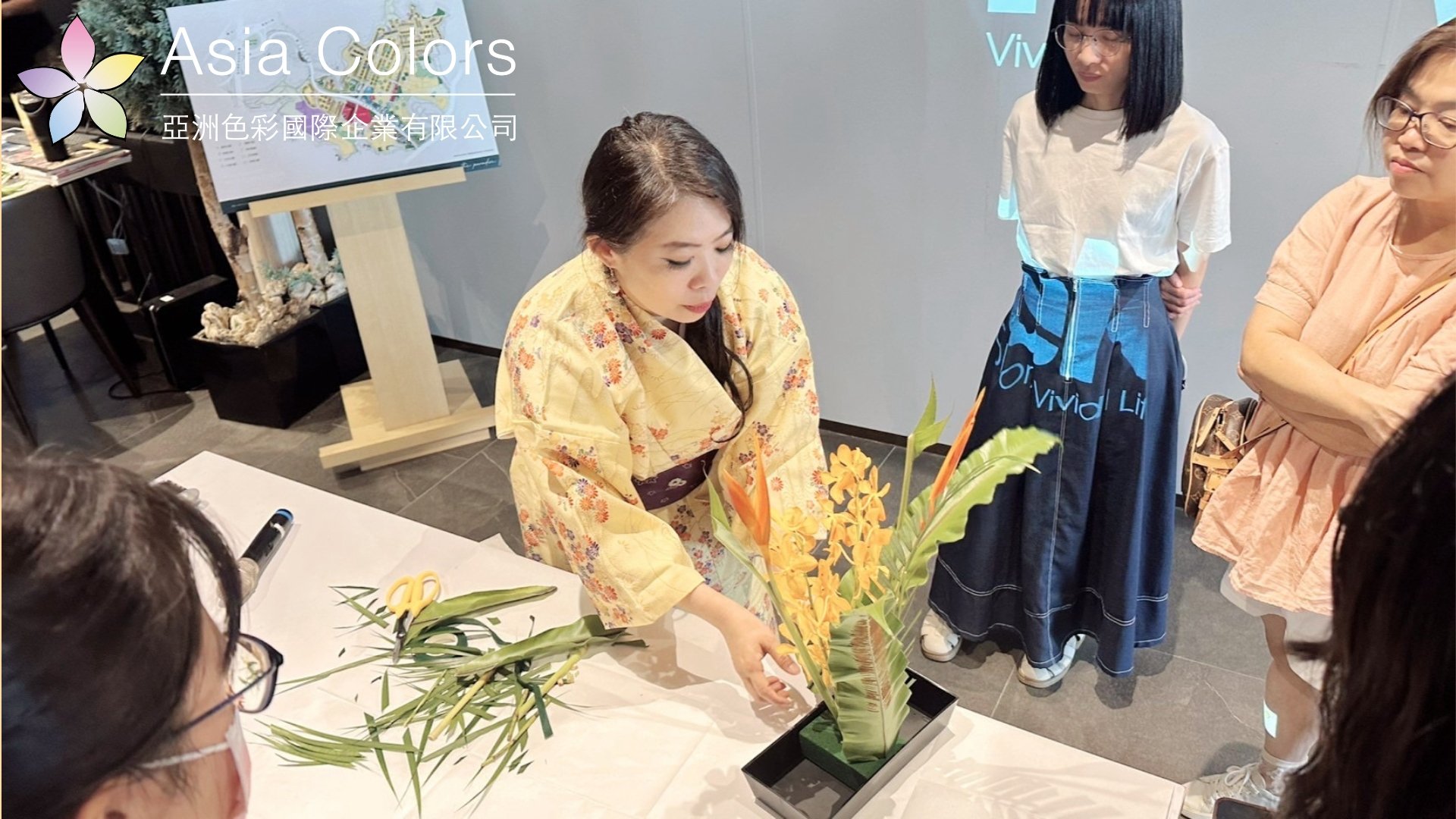 LINE_ALBUM_20251011新竹花藝_260820_21.jpg