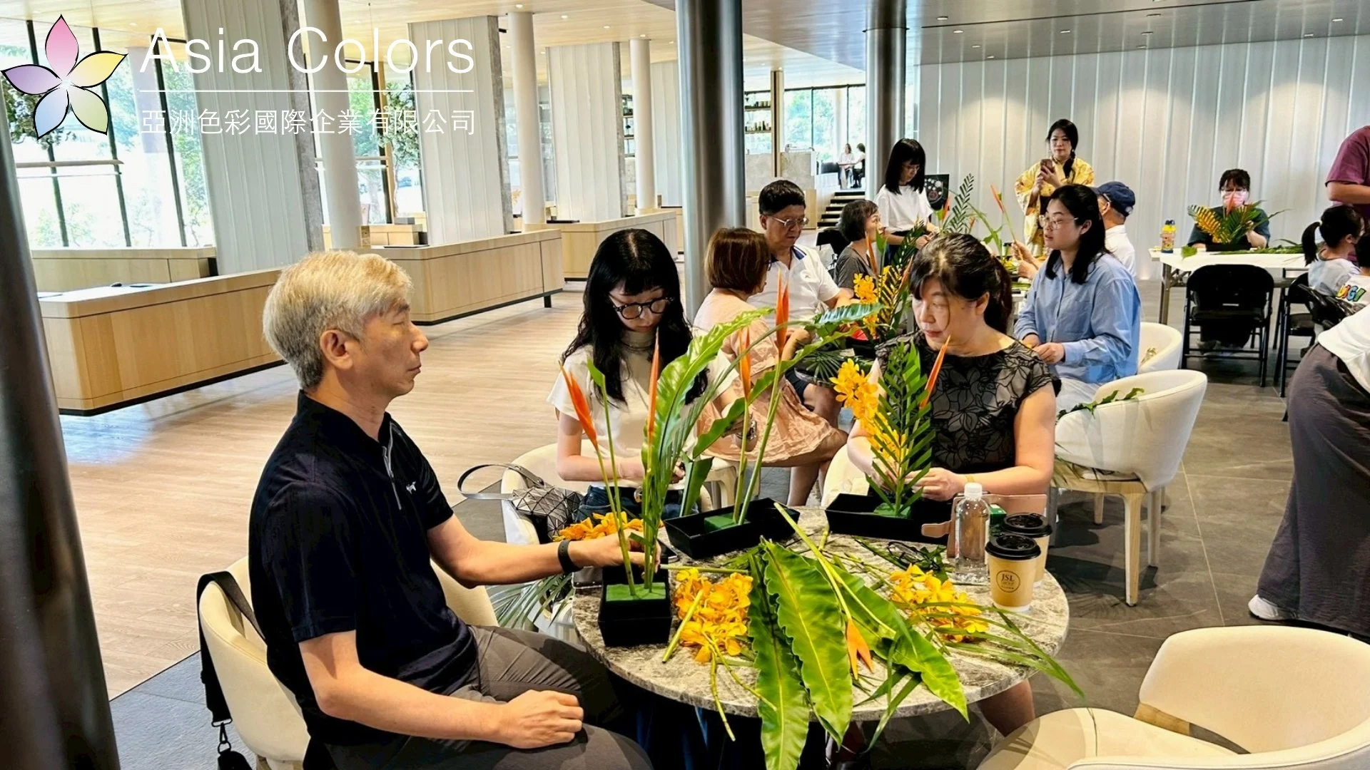 LINE_ALBUM_20251011新竹花藝_260820_14.jpg