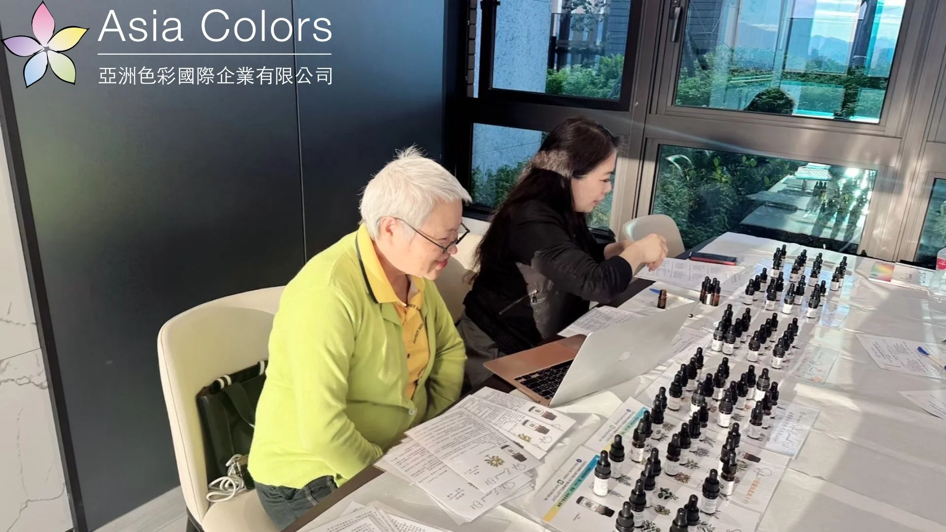LINE_ALBUM_20251116信義富境七脈輪能量_260825_8.jpg