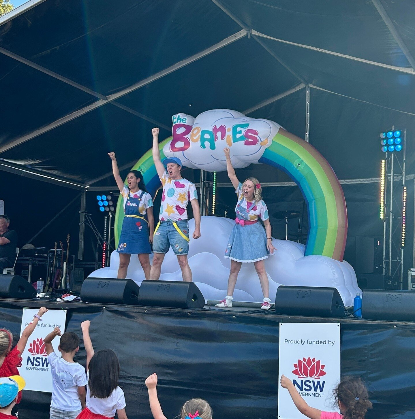 Hands up if we're seeing you at @thegumballfestival tomorrow! ⁠
⁠
Can't wait to have a boogie with you bright and early at 9:40am ☀️⁠
⁠
#gumballfestival #dashville #newcastle #kidsband #childrensentertainment #liveshow #musicforkids #kidsentertainmen