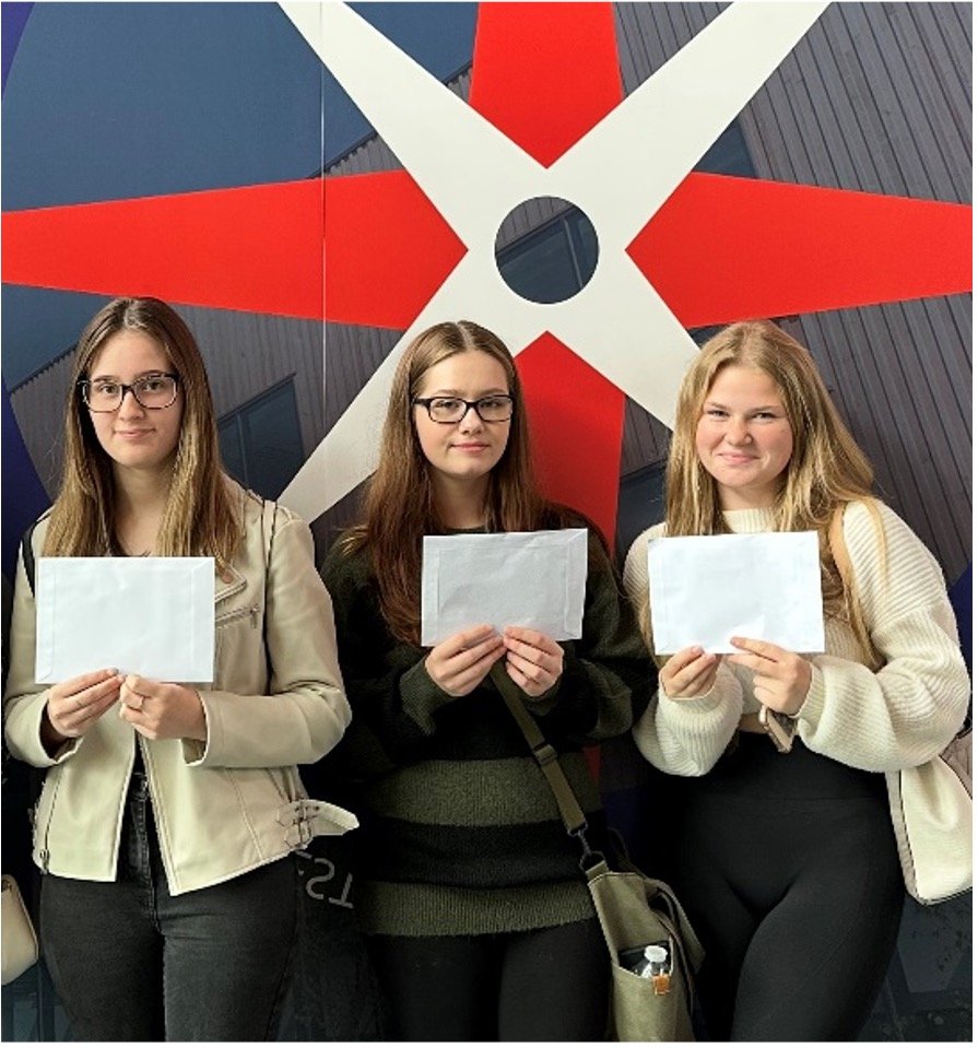 EPC Pupils were&nbsp;in&nbsp;high spirits&nbsp;this year as&nbsp;they&nbsp;collected their&nbsp;GCSE results
