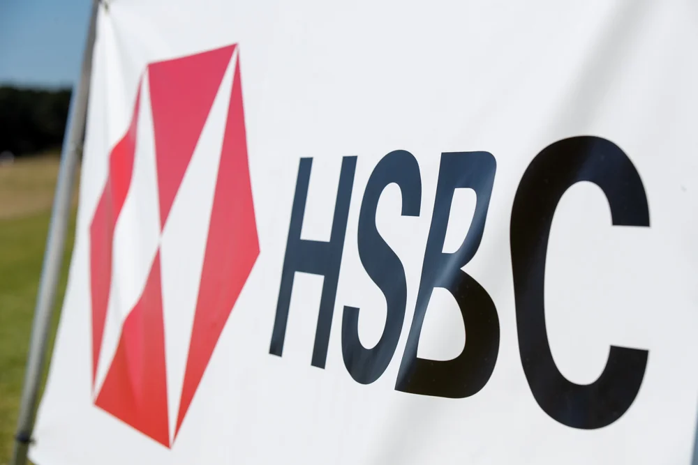 HSBC_1-132.jpg