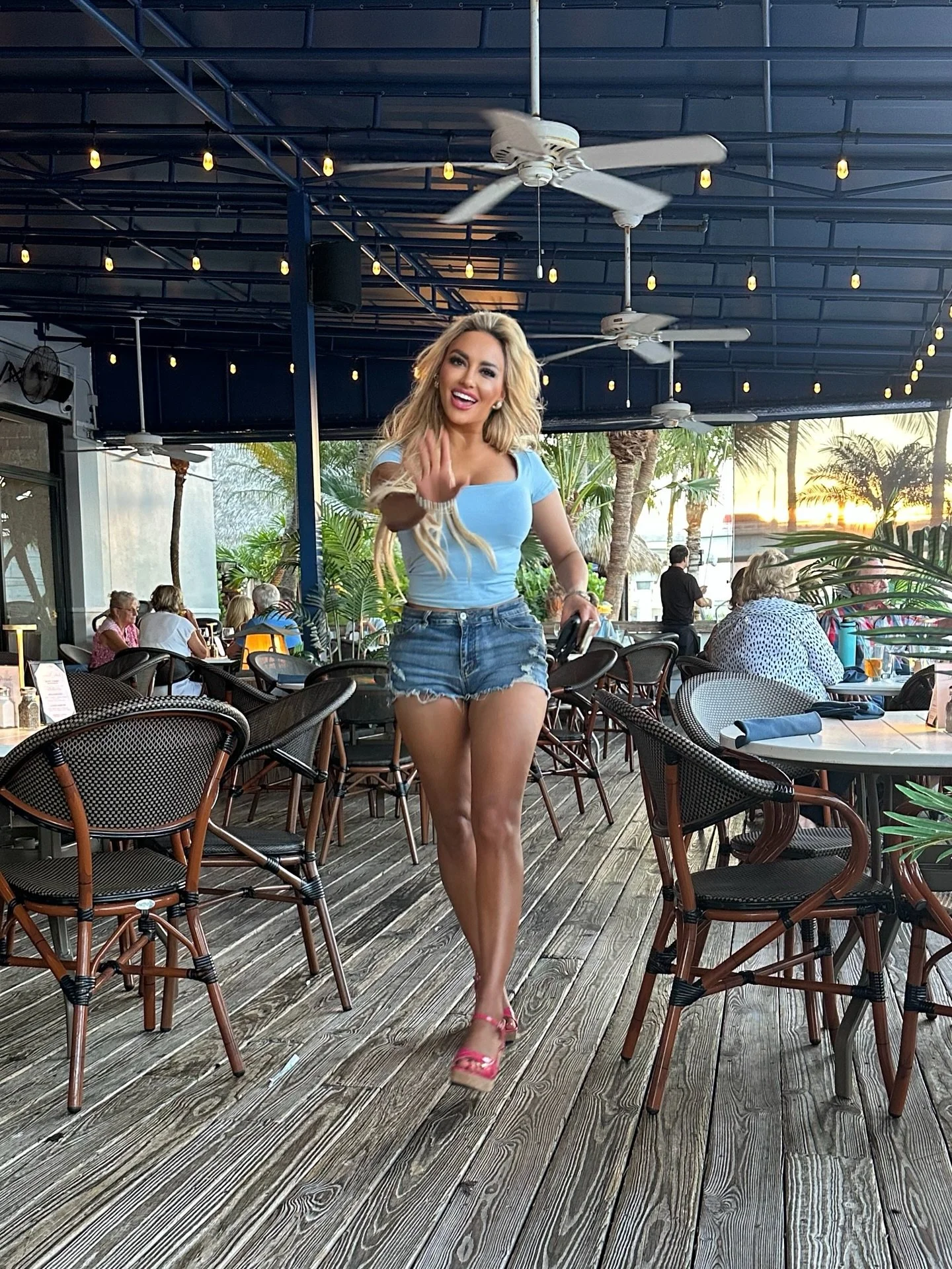 Me, pretending I&rsquo;m in a 90s rock music video&hellip; when I&rsquo;m really just strutting toward fried calamari. ☀️🎸🦑 #summer #justliving